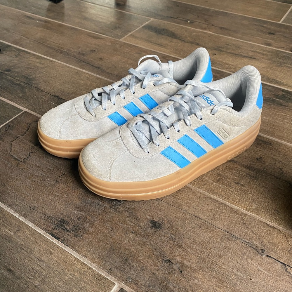 Women's Adidas platform sneakers - size 8